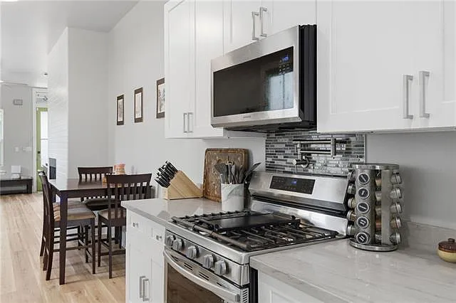 3 bed, 2.0 bath, 1160 sqft, $2,200 — Photo 4