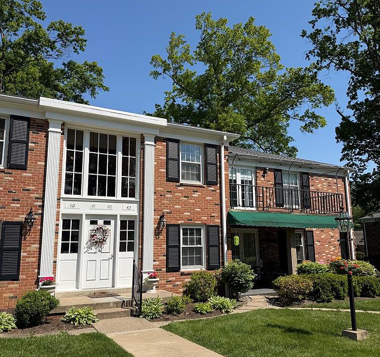 1st image of 43 Williamsburg Circle