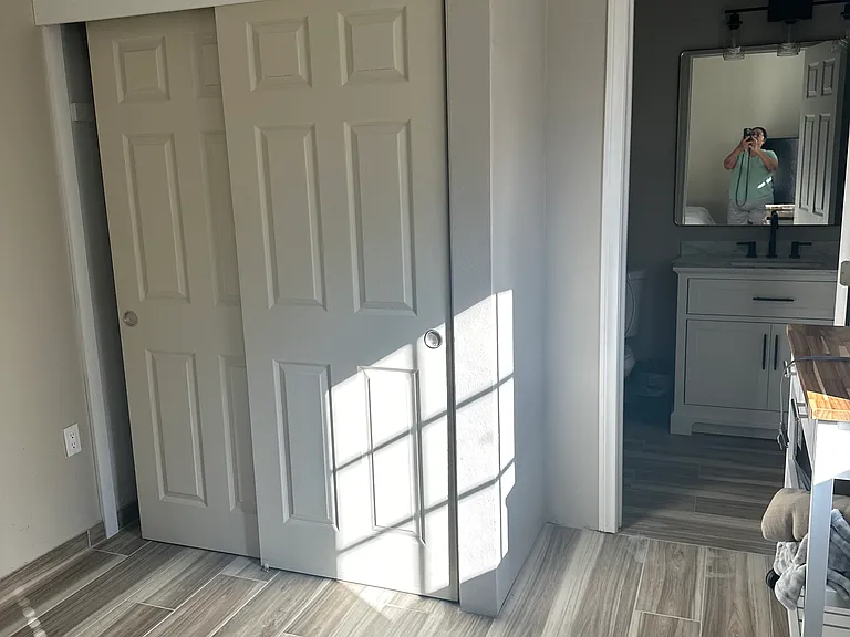 plenty of storage on your closet