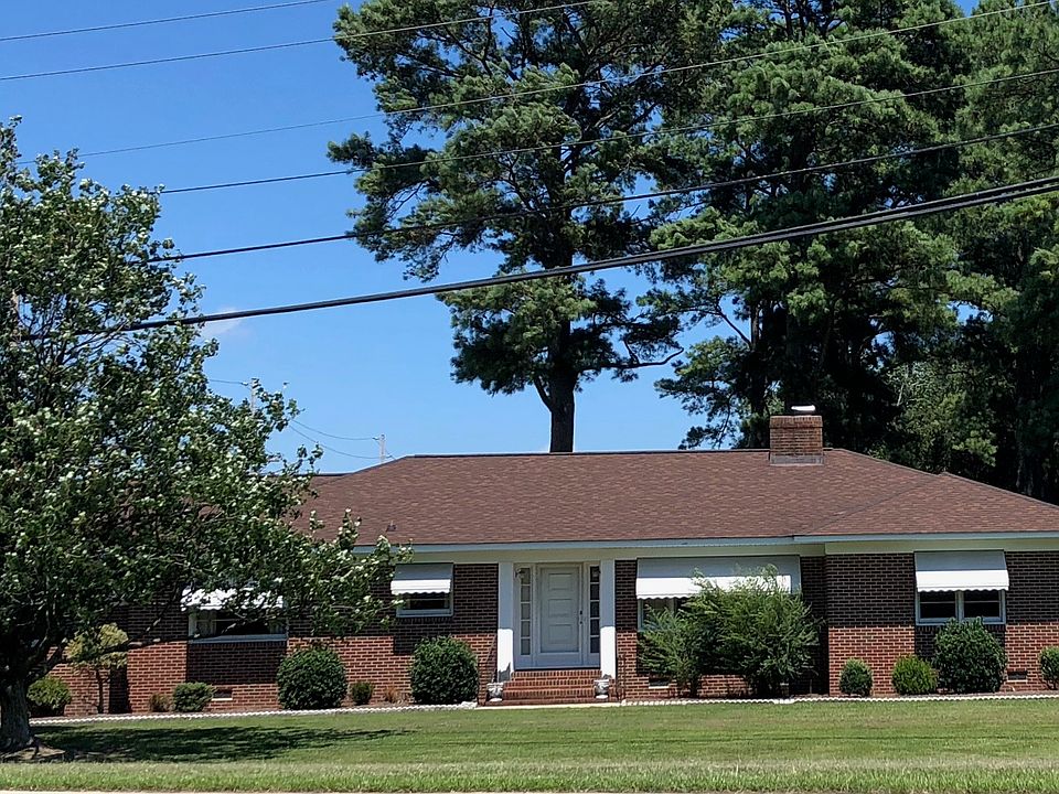 1108 North Road Street Front