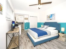 1626 Fletcher St, Hollywood, FL