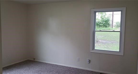 3rd image of 8550 Tauromee Ave