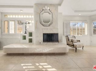 14290 Dickens St UNIT 201, Sherman Oaks, CA 91423