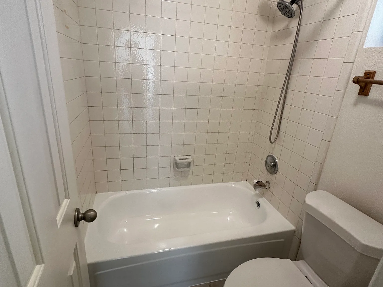 3 bed, 1850 sqft, $1,850 — Photo 3