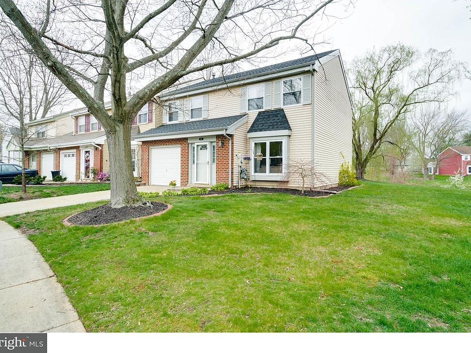 1st image of 201 Burnam Wood Dr