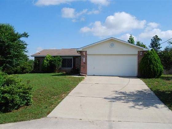 1st image of 120 Louise Dr