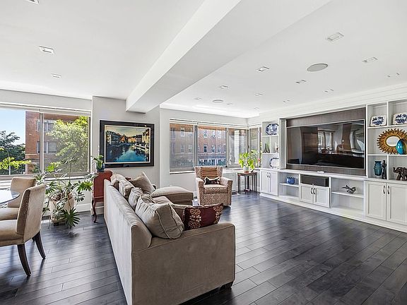 2nd image of 10 E End Ave #4JK