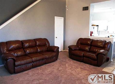 5th image of 1704 Creekpoint Dr