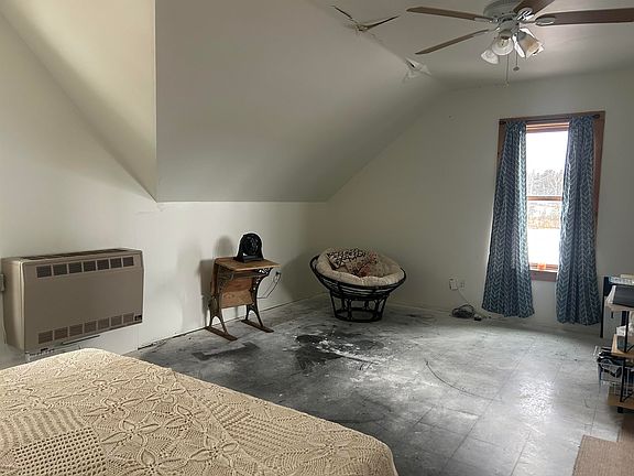 4th image of 59460 Main St