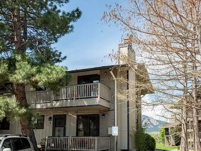 665 Manhattan Dr #201 — Photo 12