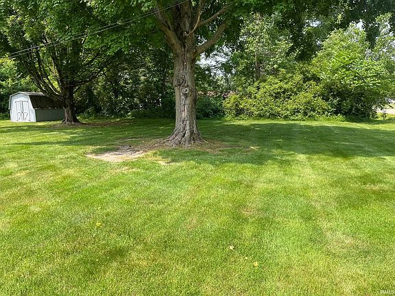 5th image of 20760 Louise Ln