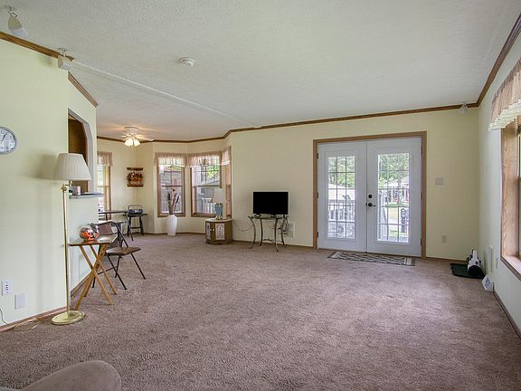 5th image of 857 Mobile Blvd #1