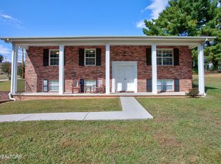 2935 Rambling Rd, Maryville, TN 37801