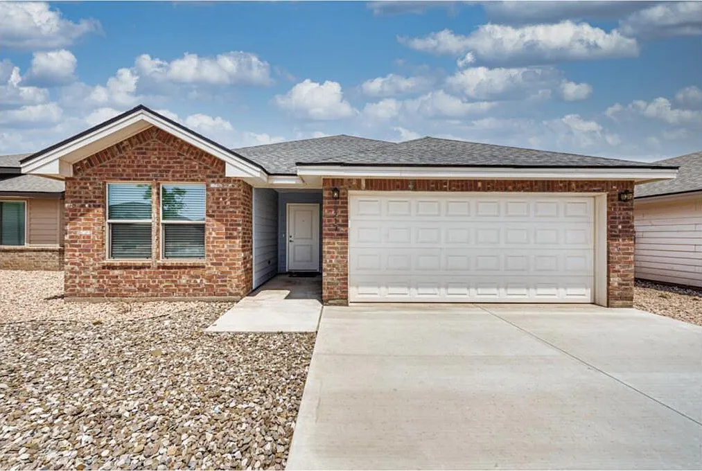 4 bed, 3.0 bath, 1782 sqft, $3,050 — Photo 1