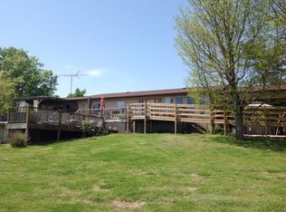 1180 Deaton Rd, Lenoir City, TN 37772