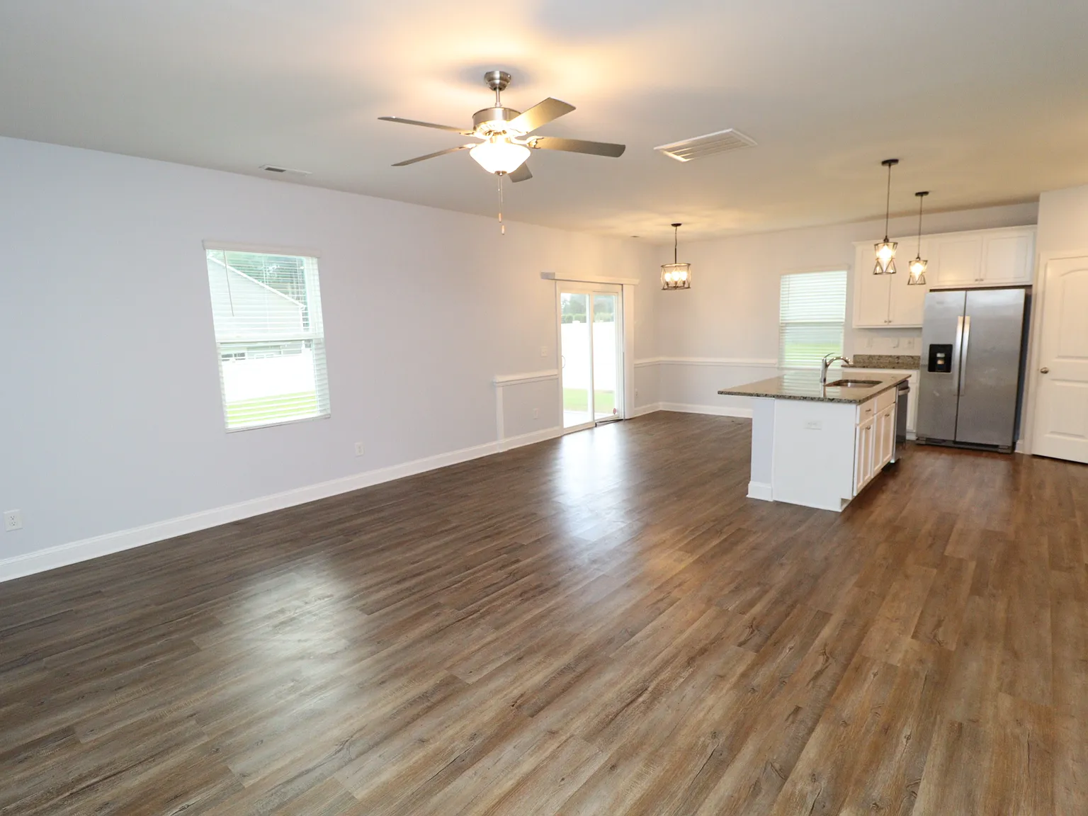 3 bed, 2.5 bath, $2,195 — Photo 3