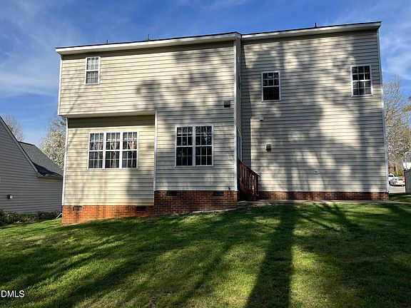 4th image of 2604 Farlow Gap Ln