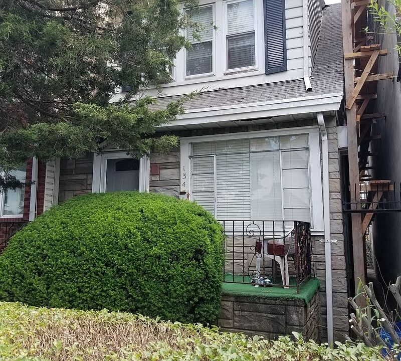 2nd image of 1343 E 7th St