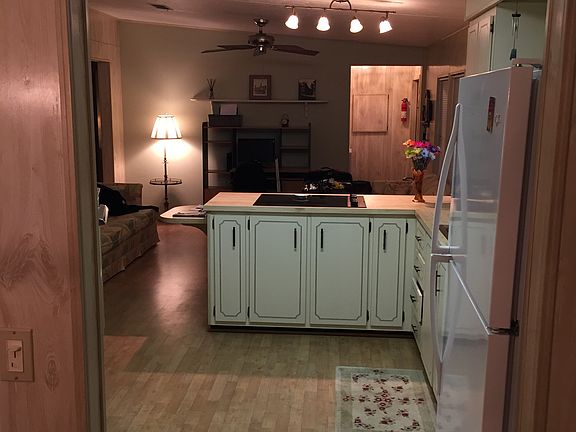 3rd image of 253 Caviller Ct