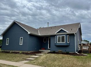 512 11th St, Farmington, MN 55024