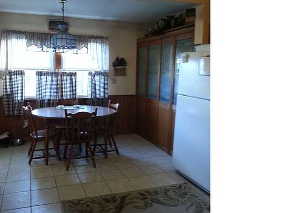 4th image of 89 Aldrich Pl