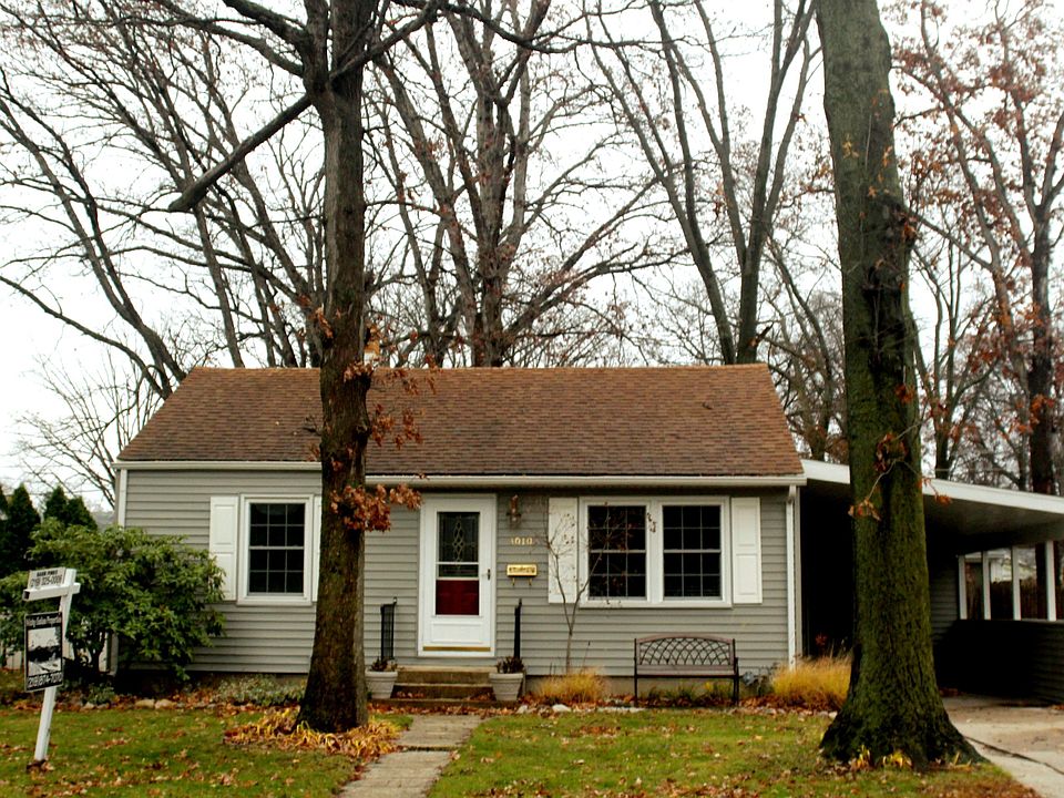 1st image of 3010 Oakwood Ave