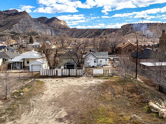 2nd image of 10 S 100 W