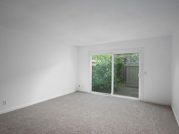 5th image of 668 Simpson Street