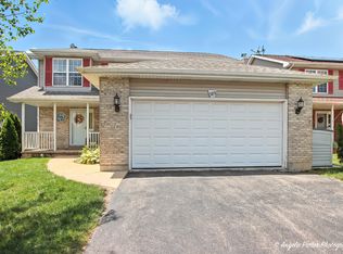 523 S Sheridan Rd, Lakemoor, IL 60051