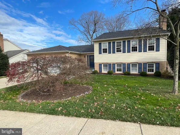 4517 Demby Dr, Fairfax, VA 22032