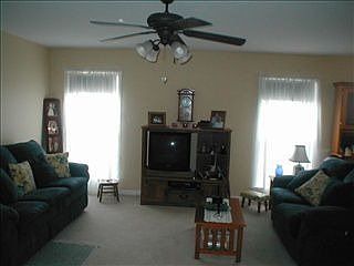 2nd image of 413 Fulton Dr