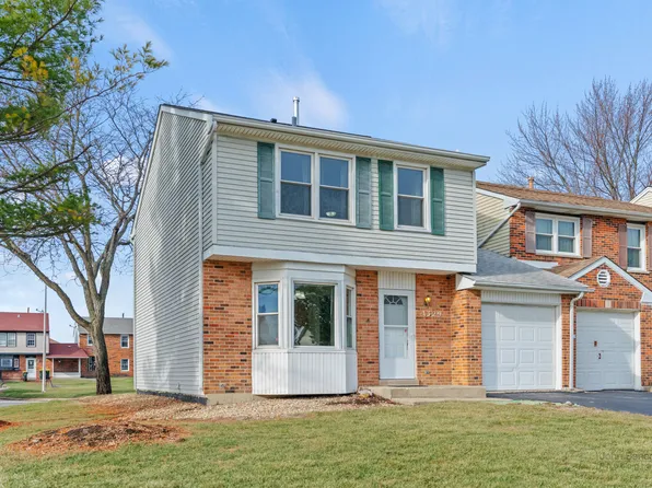 1329 Big Horn Trl, Carol Stream, IL 60188