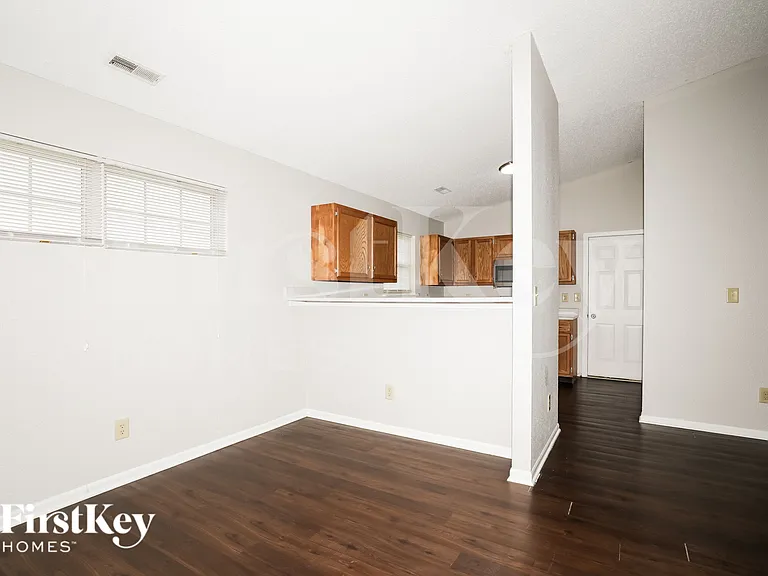 1880 Long Lake Dr — Photo 8