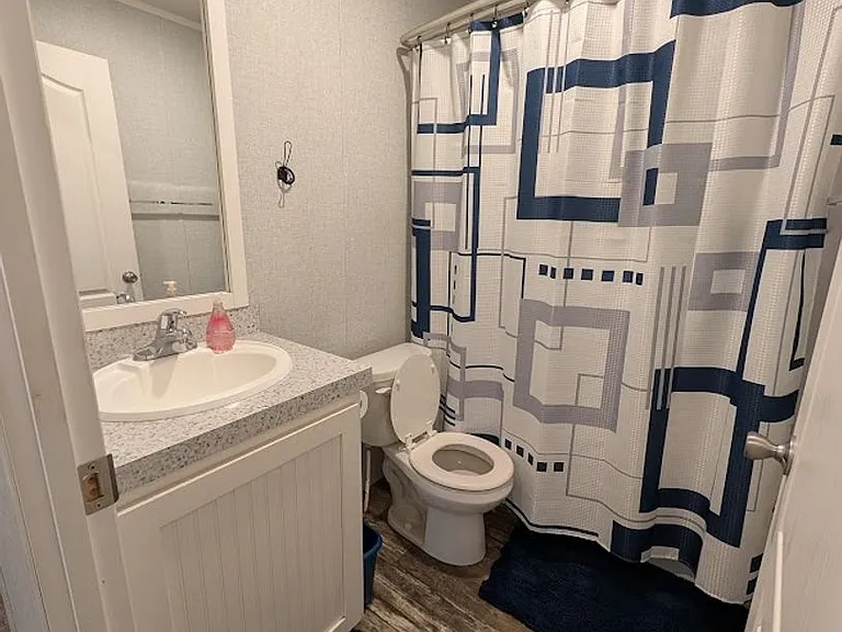 820 Crest Dr — Photo 24