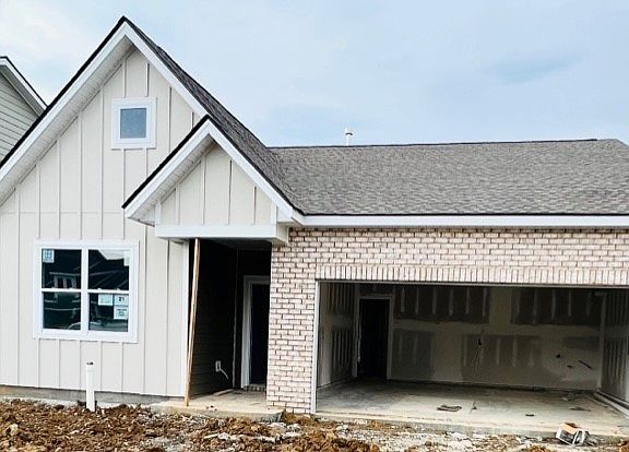 2nd image of 1109 Linn Cove Ct Lot 27