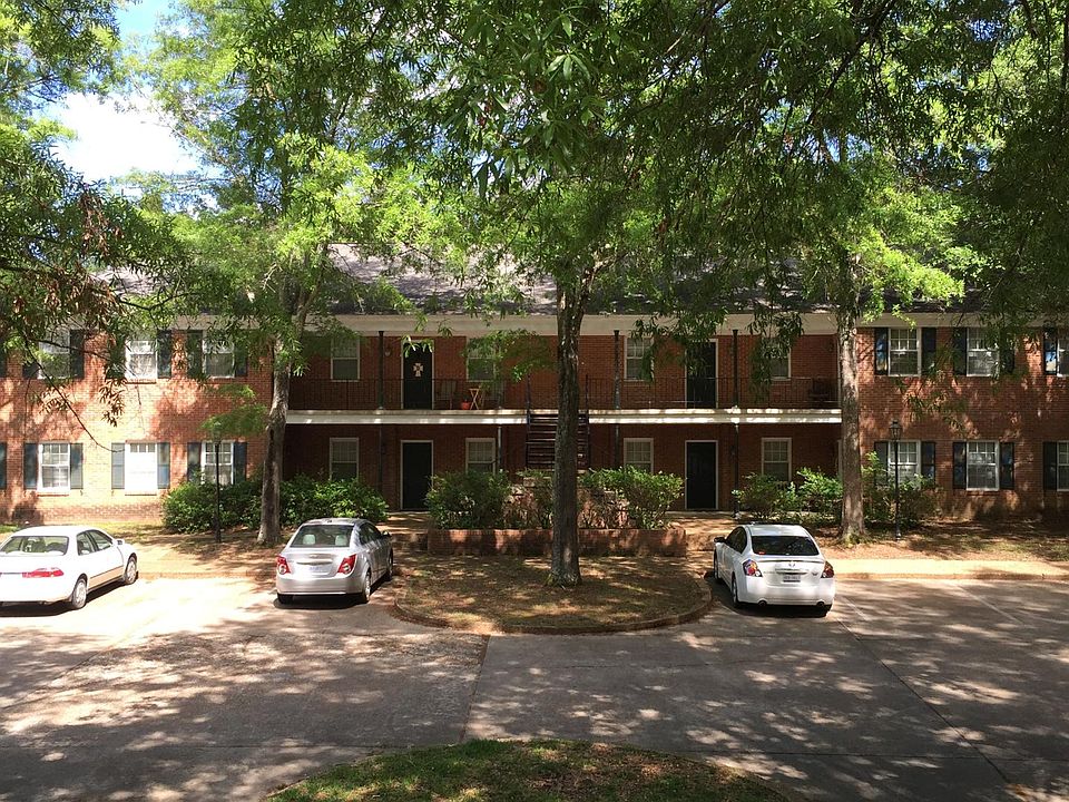 1st image of 405 Carver Dr