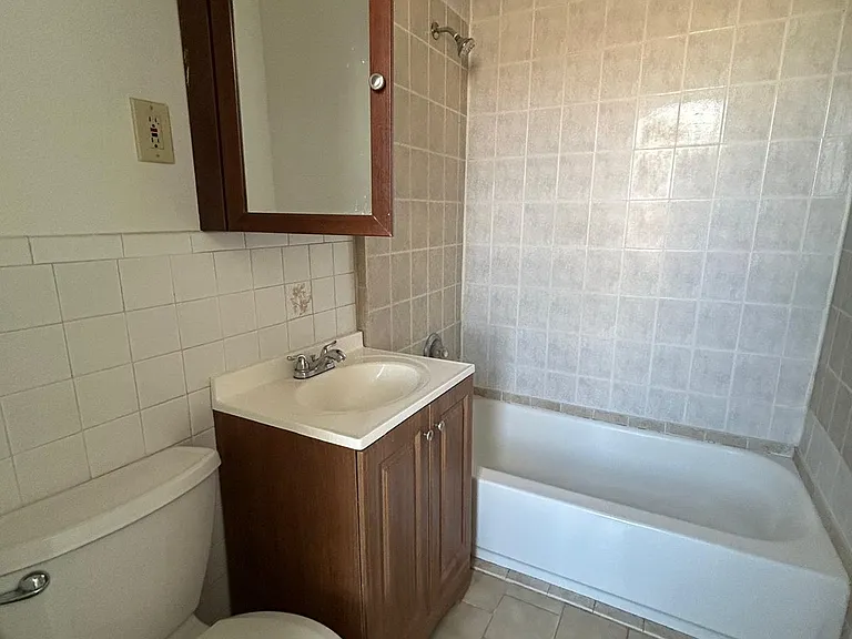 209 Watchung Ave #1 — Photo 3