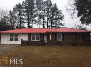 121 Avalon Dr, Warner Robins, GA