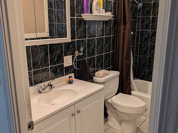 2nd image of 1 Walker Rd APT 3