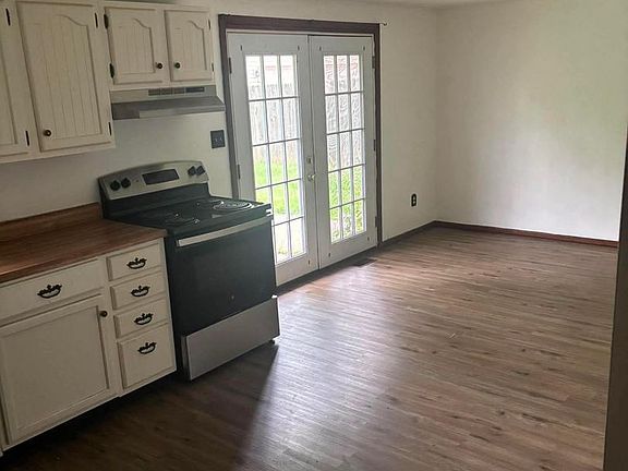 3rd image of 2513 Strickland Dr