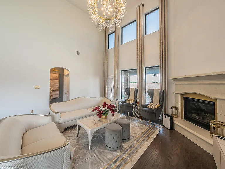 1742 Holmwood Dr — Photo 10