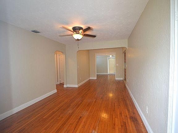 2nd image of 1560 McKinley St