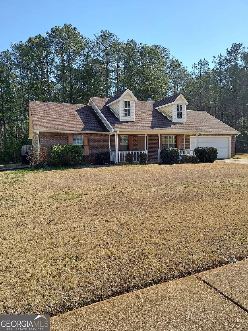225 Oak Hill Dr photo 1