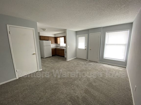 5th image of 822 Hartford Ave