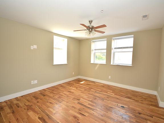 5th image of 2315 Park Ave #2A