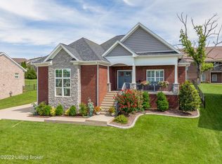 334 Grand Oak Blvd, Shepherdsville, KY 40165