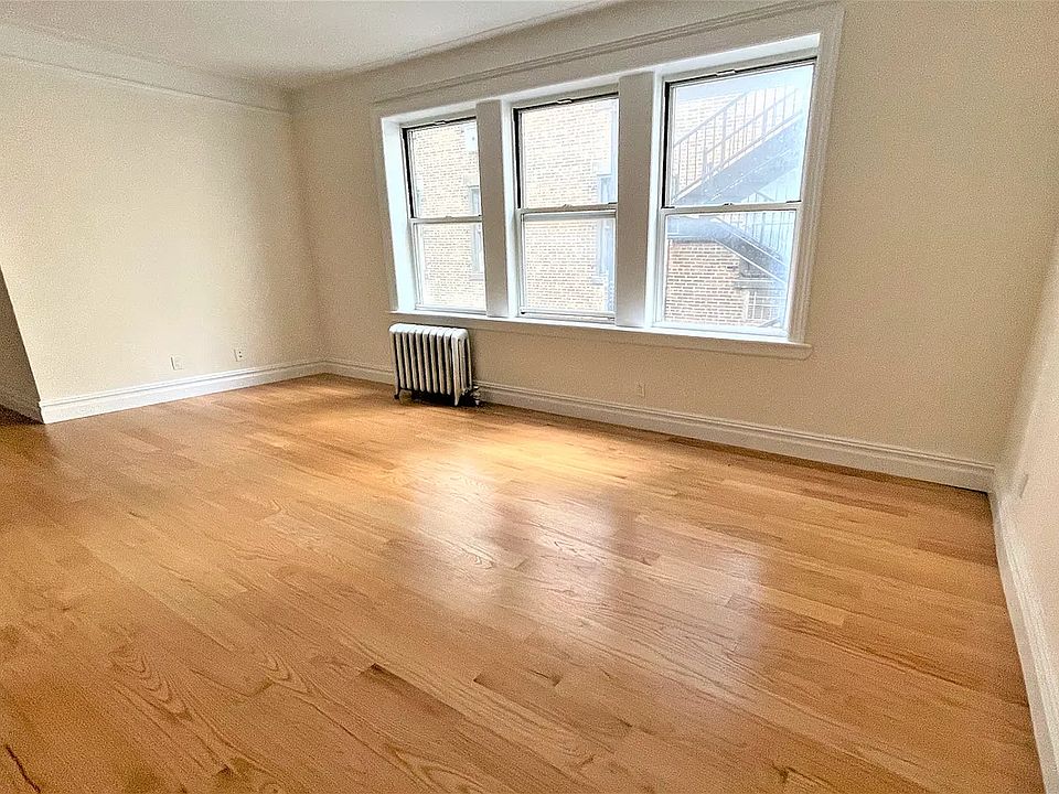 1st image of 117 W 13th St #58A