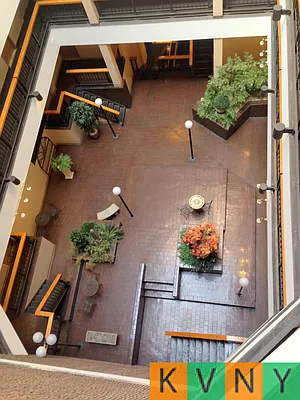 Rented by KVNY Soho | media 15
