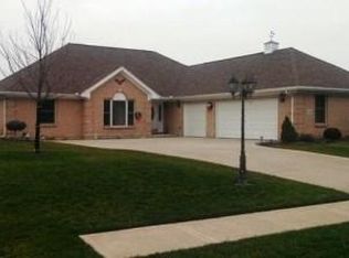 1149 Sanctuary Dr, Fairborn, OH 45324