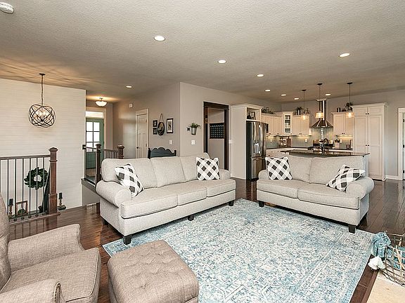 5th image of 4704 NE Bellagio Dr